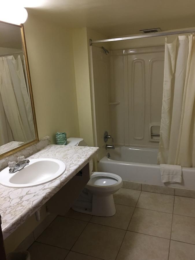 Holiday Motel Waynesburg 외부 사진